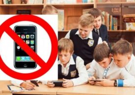 Помощник Путина предложил полностью запретить смартфоны в Российских школах